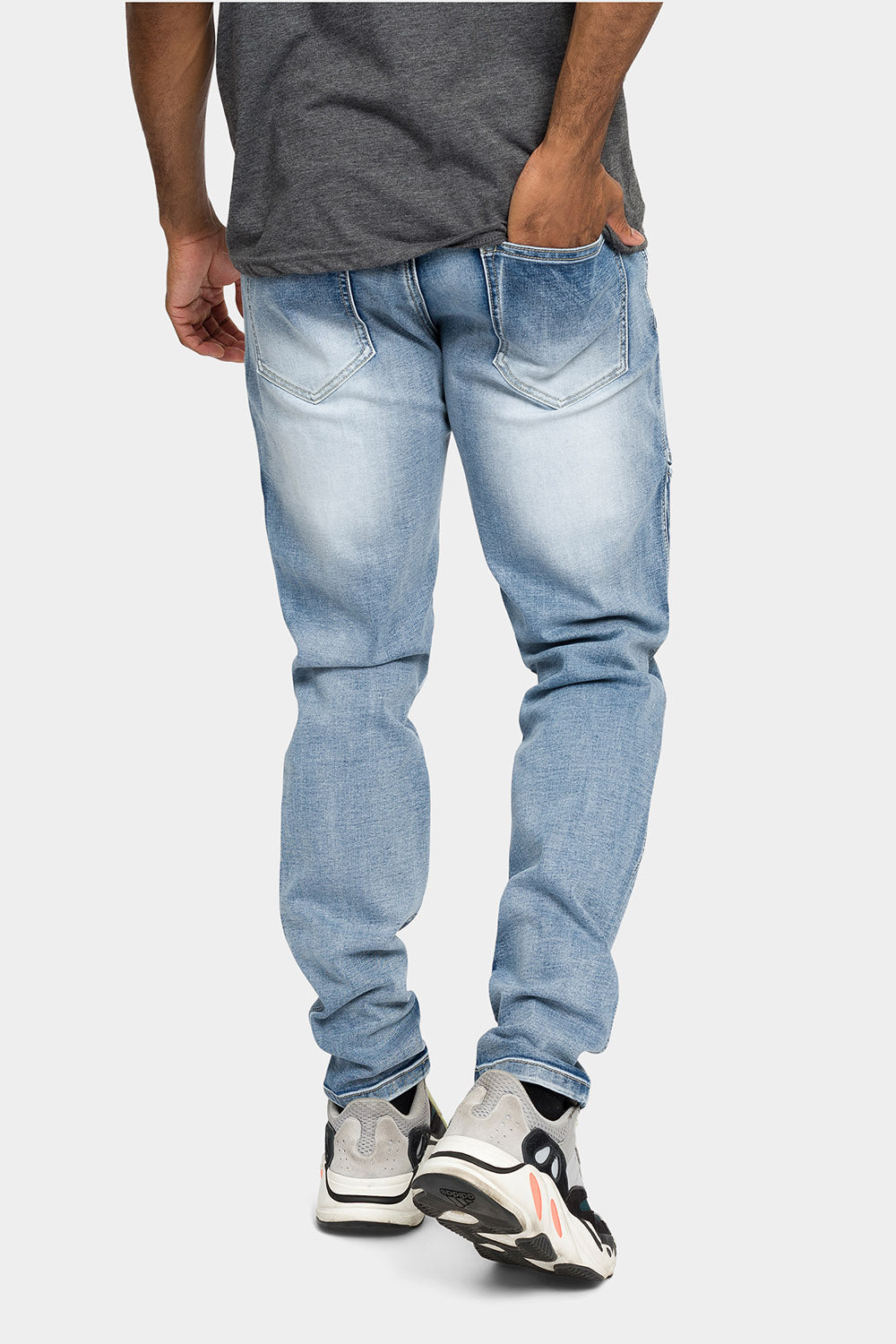 Hidden pocket set into the thigh
