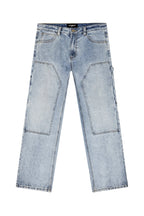Flat view of the full jean