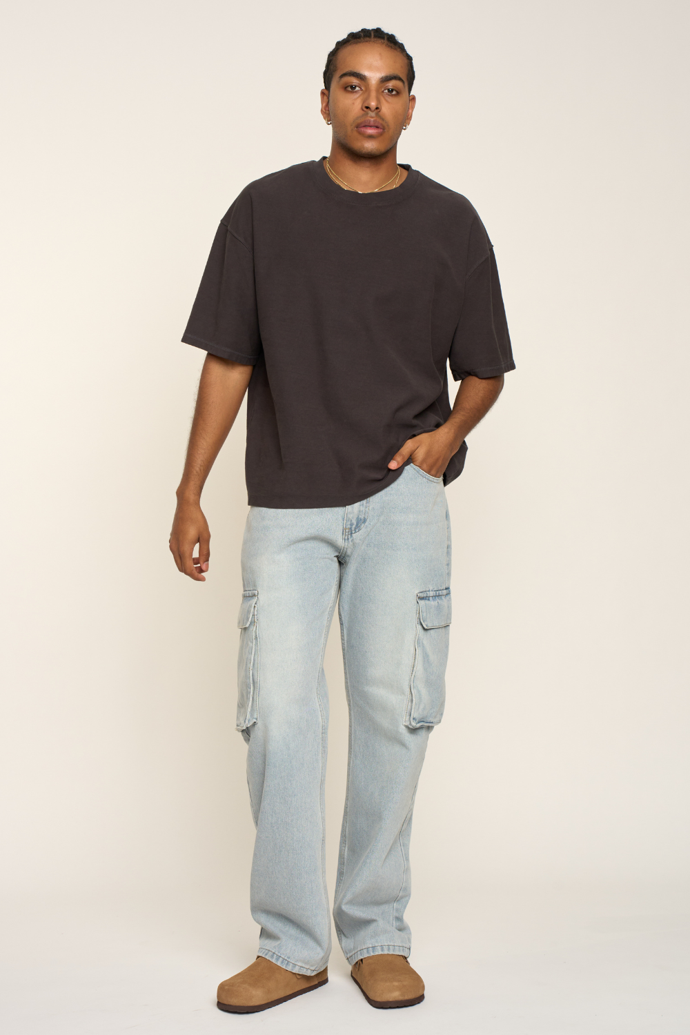 Black baggy cargo jeans, front view