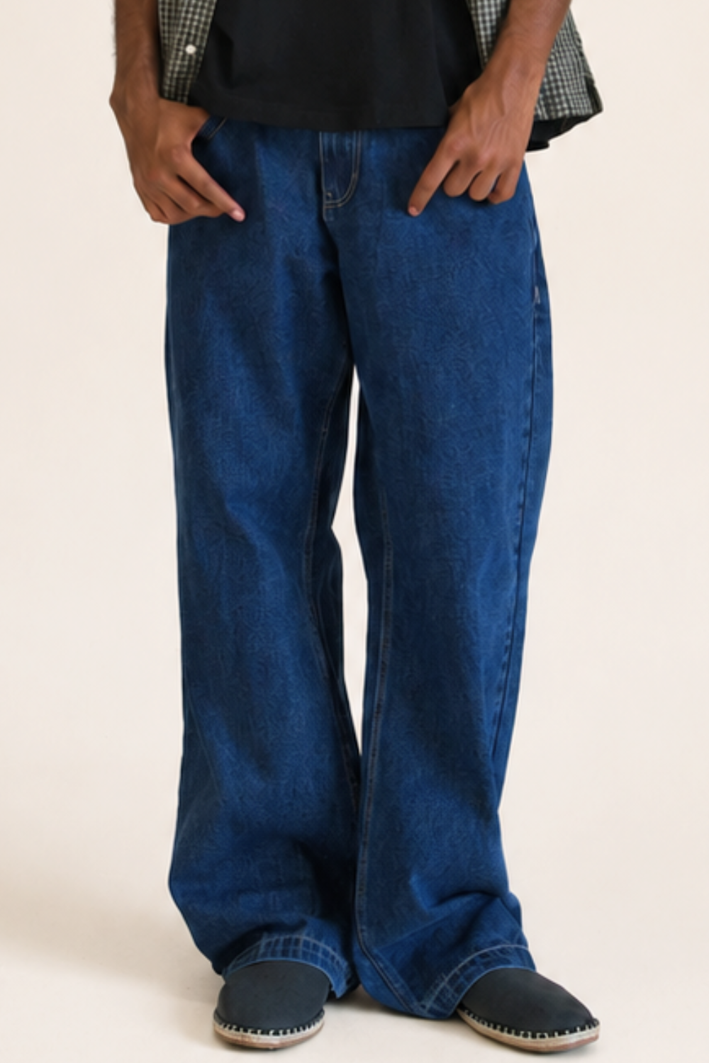 Zipper fly and button closure