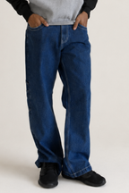 Topstitched front pocket detail