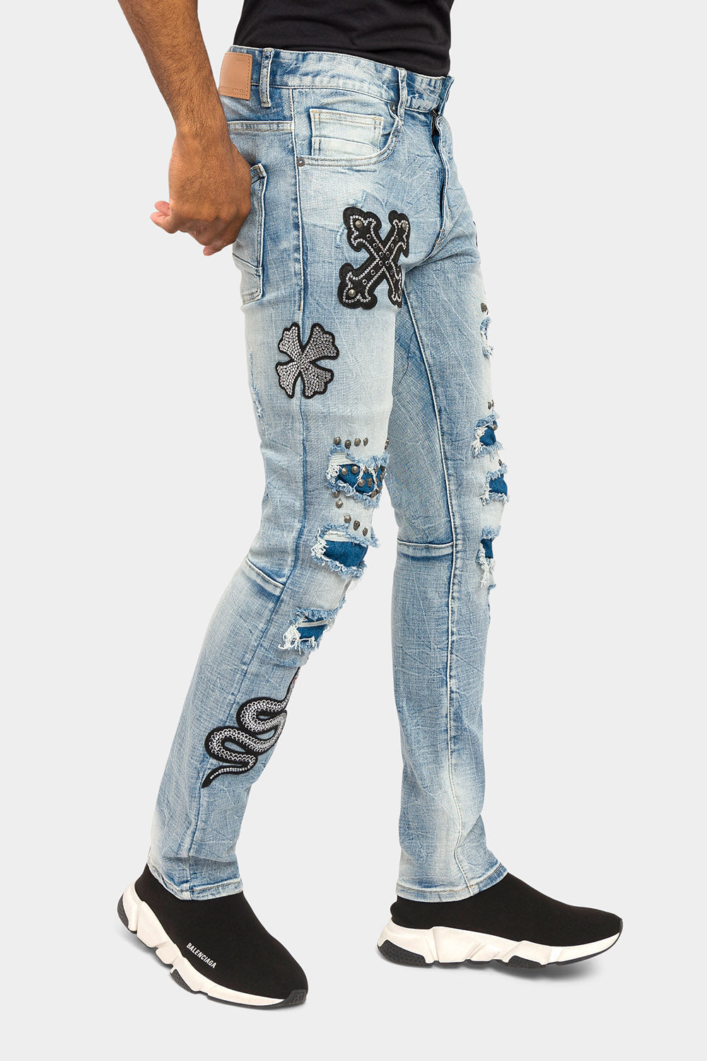 Back view showing the pocket layout